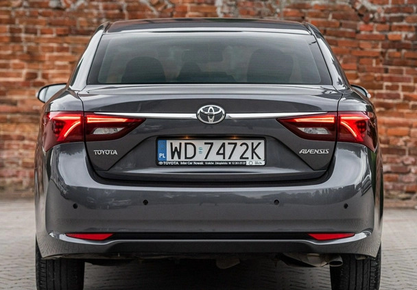 Toyota Avensis cena 46700 przebieg: 260000, rok produkcji 2016 z Radzymin małe 407